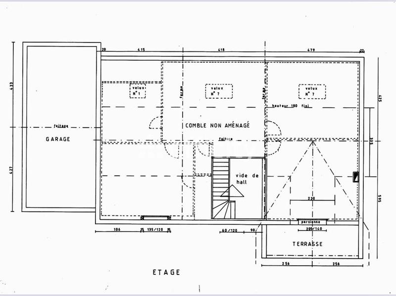 Maison - 272 m² - 7 pièces