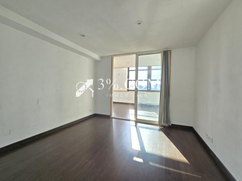 Loft - 79 m² - 3 pièces