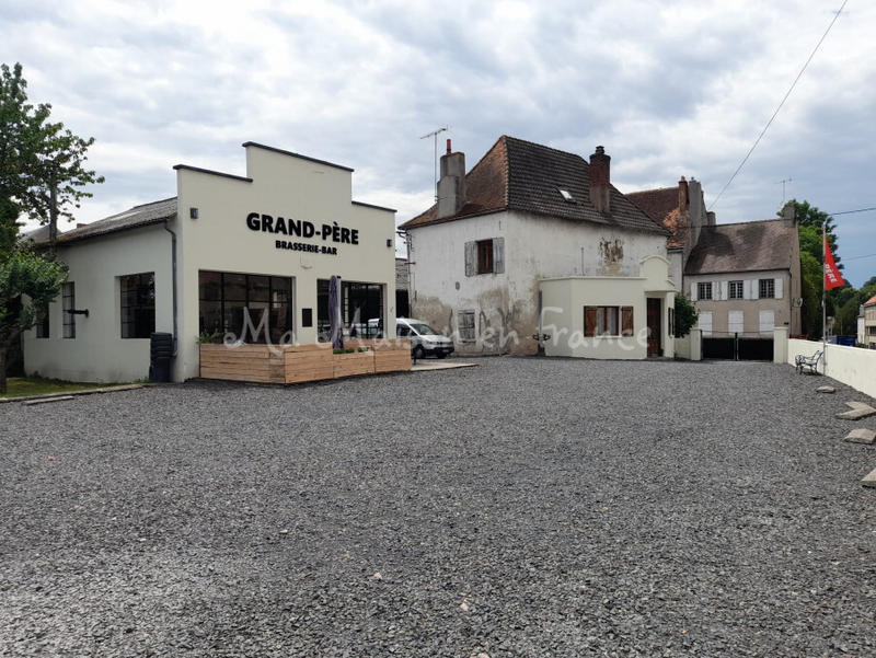 Fonds de commerce - Local commercial - 392 m²