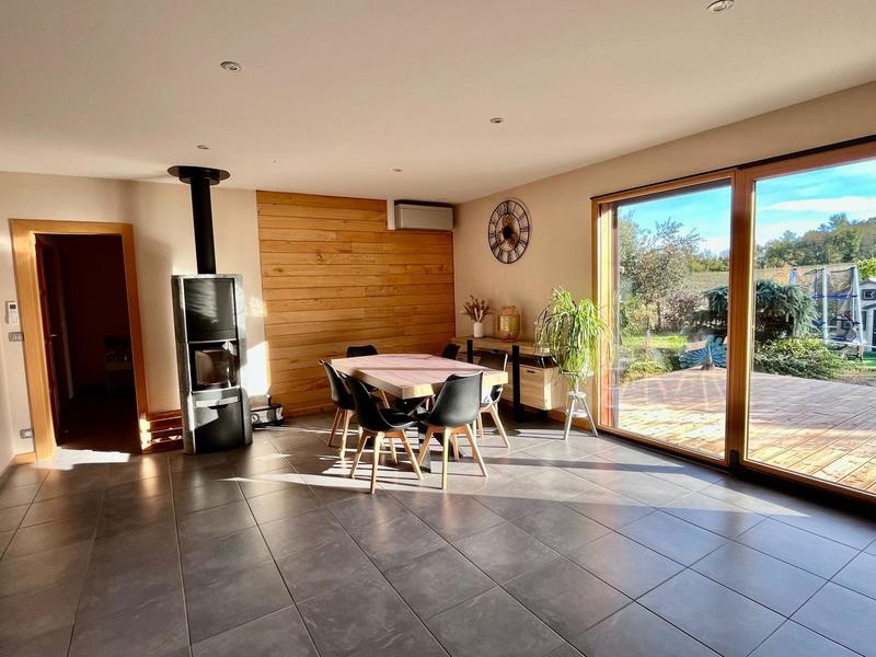 Maison - 121 m² - 4 pièces