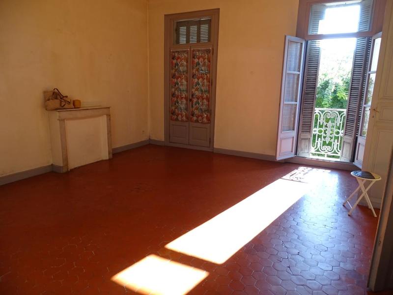 Maison - 410 m² - 2 pièces