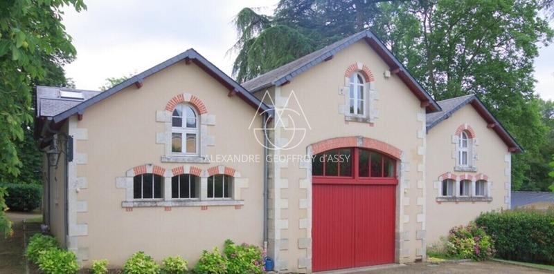 Château - 1 100 m² - 22 pièces