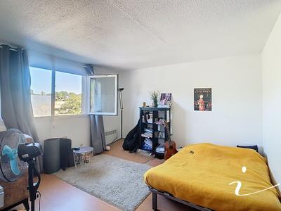 Studio - 25 m² - 1 pièce