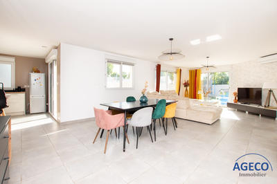 Maison contemporaine - 120 m² - 4 pièces