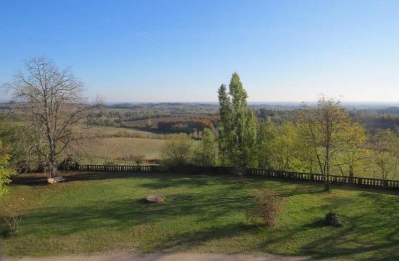 Château - 3 000 m² - 50 pièces