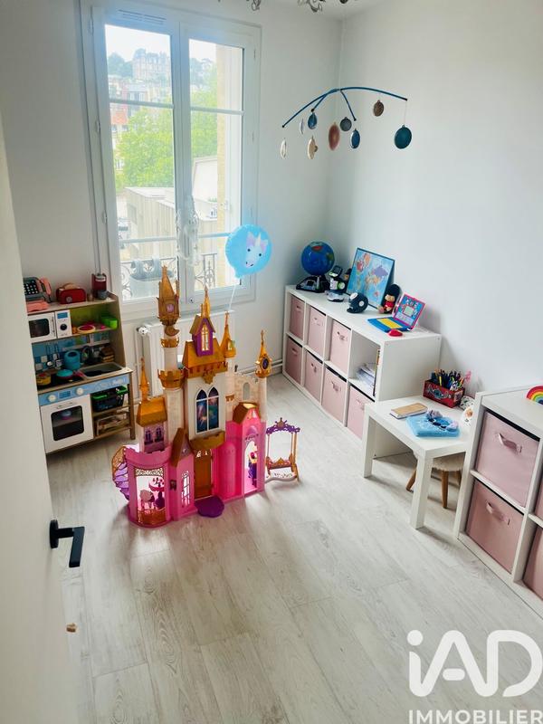 Appartement - 90 m² - 4 pièces