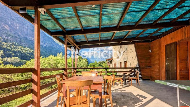 Appartement - 72 m² - 4 pièces