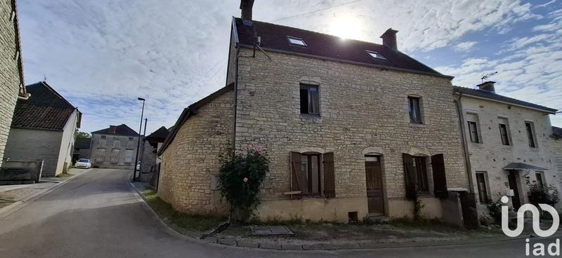 Maison - 112 m² - 6 pièces