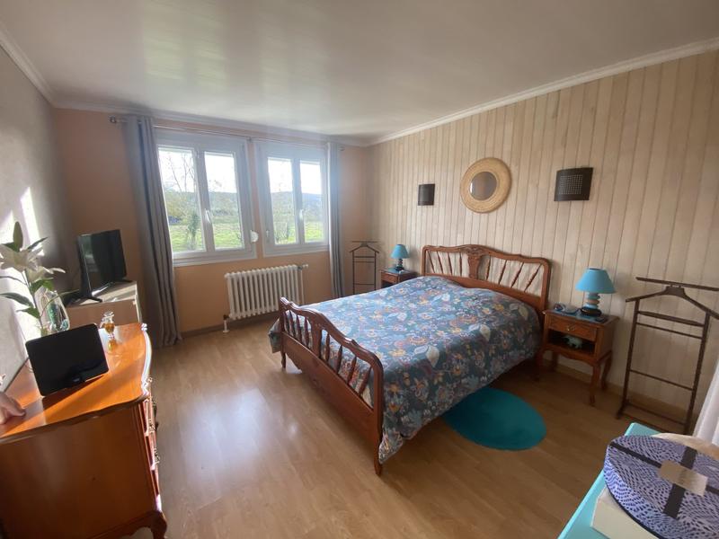 Maison traditionnelle - 145 m² - 6 pièces