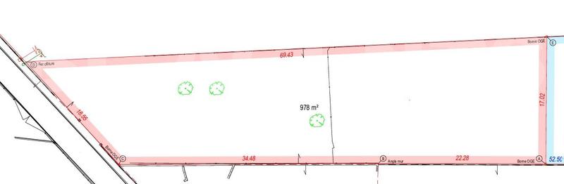 Terrain - 978 m²
