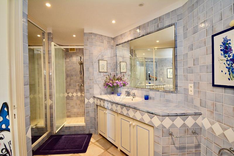 Villa - 185 m² - 6 pièces