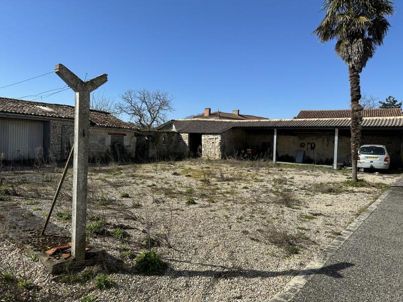 Maison - 213 m² - 9 pièces