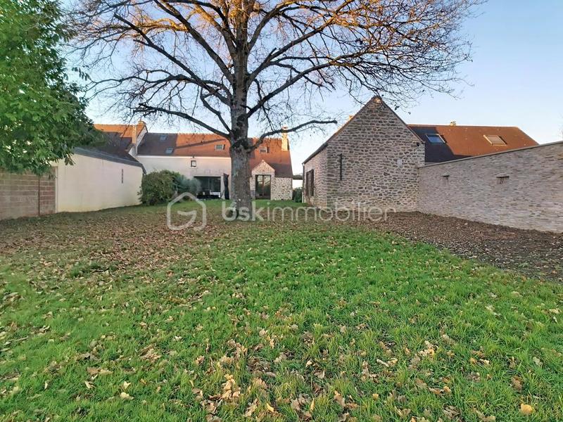 Maison - 202 m² - 6 pièces