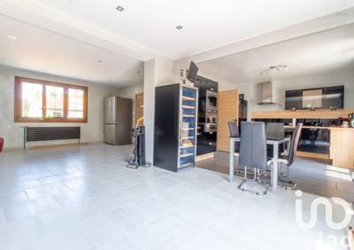 Maison - 165 m² - 6 pièces