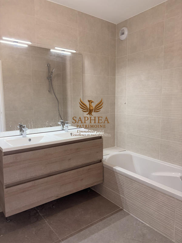 Appartement - 98 m² - 4 pièces