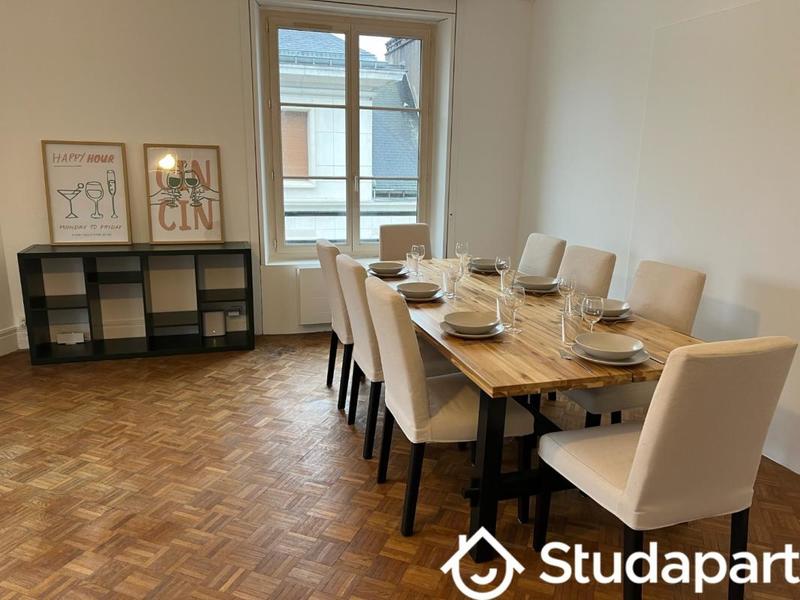 Chambre - 12 m² - 1 pièce