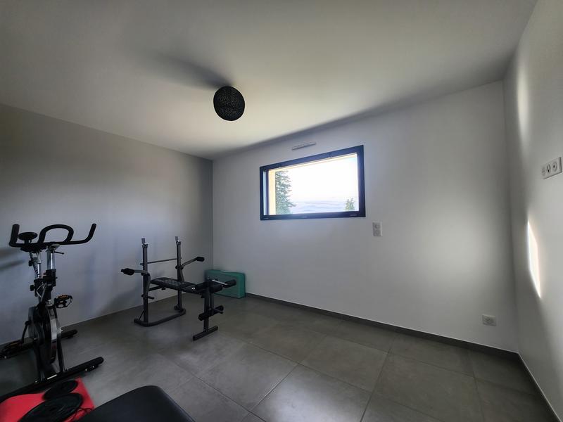 Maison - 149 m² - 6 pièces