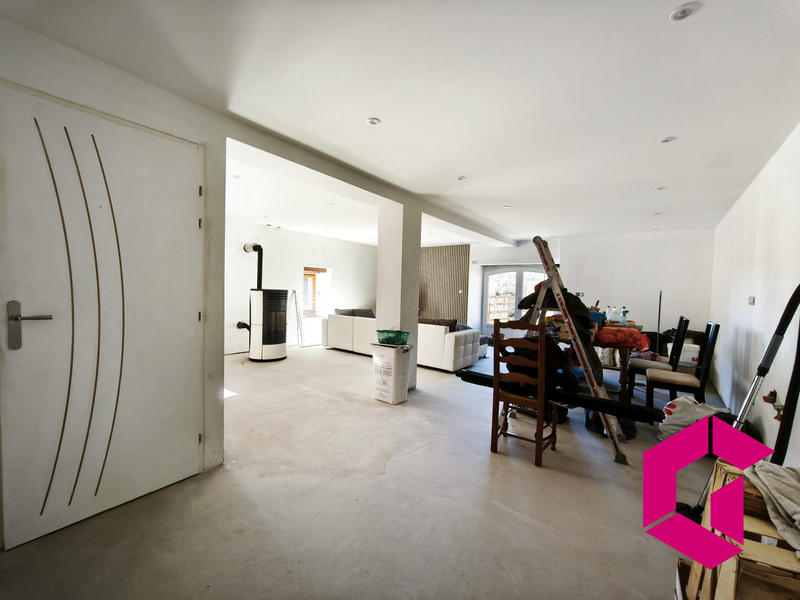 Maison - 179 m² - 5 pièces