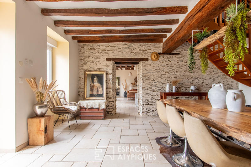 Maison - 500 m² - 13 pièces