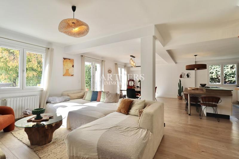 Maison - 140 m² - 6 pièces