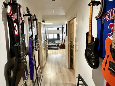 Loft - 102 m² - 4 pièces