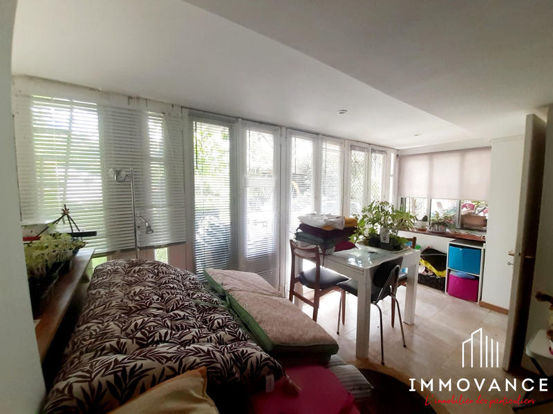 Maison - 350 m² - 16 pièces