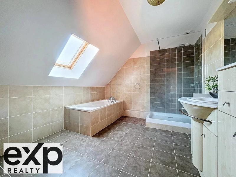 Maison - 160 m² - 5 pièces