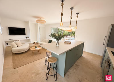 Maison - 95 m² - 4 pièces