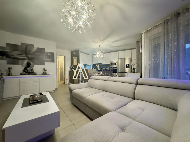 Appartement - 83 m² - 4 pièces