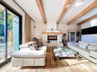 Villa - 273 m² - 7 pièces