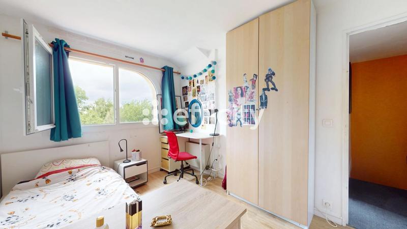 Maison - 110 m² - 6 pièces