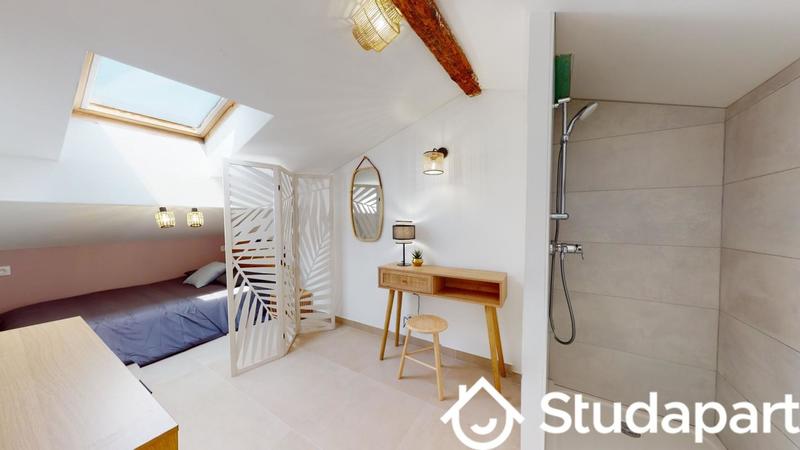 Chambre - 13 m² - 1 pièce