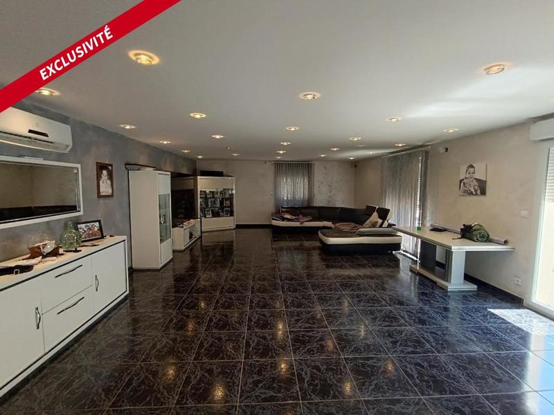 Local commercial - 700 m² - 10 pièces