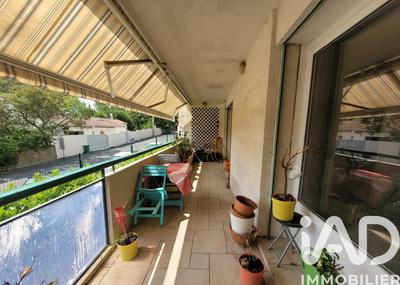 Appartement - 82 m² - 3 pièces