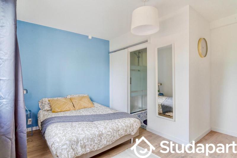 Chambre - 13 m² - 1 pièce