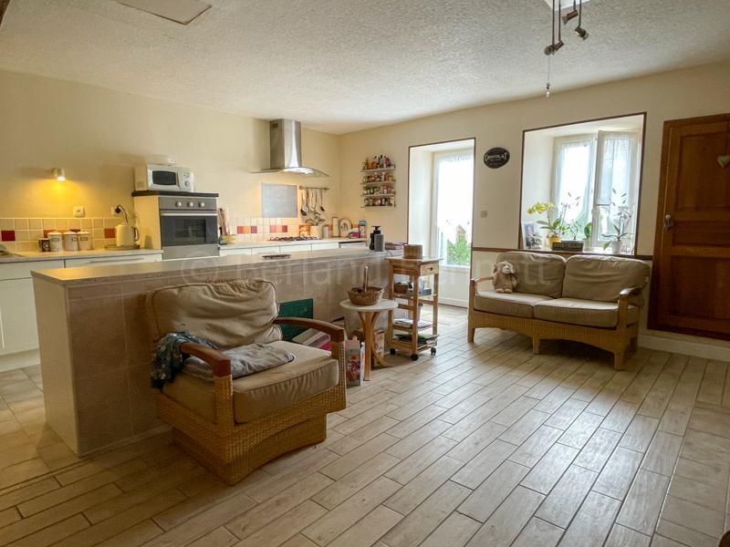 Maison en pierre - 143 m² - 6 pièces