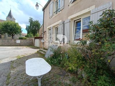 Maison - 150 m² - 4 pièces