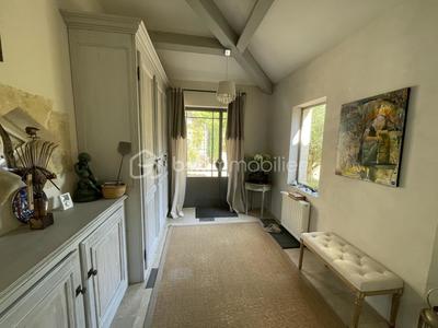 Propriété - 264 m² - 9 pièces