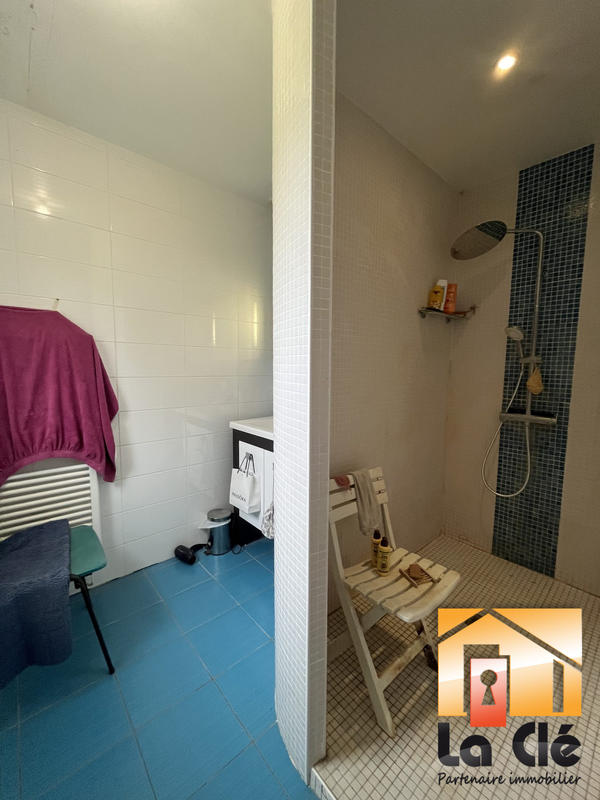 Maison contemporaine - 199 m² - 7 pièces