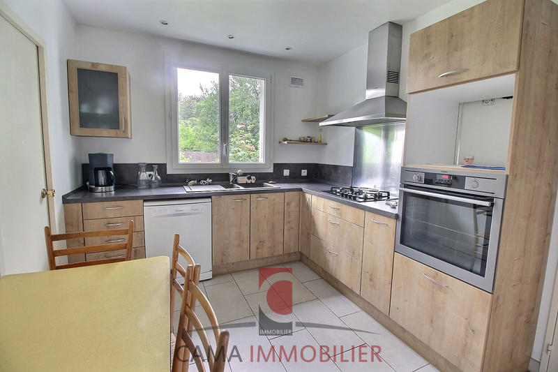 Maison - 190 m² - 8 pièces