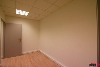 Local d'activité / Entrepôt - 46 m² - 2 pièces