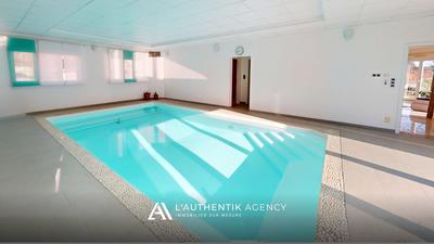 Villa - 366 m² - 8 pièces