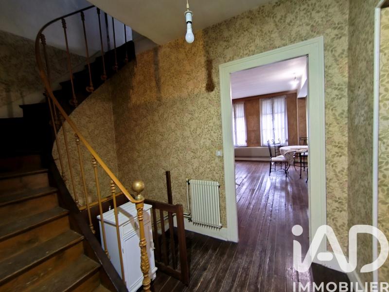 Maison - 176 m² - 10 pièces