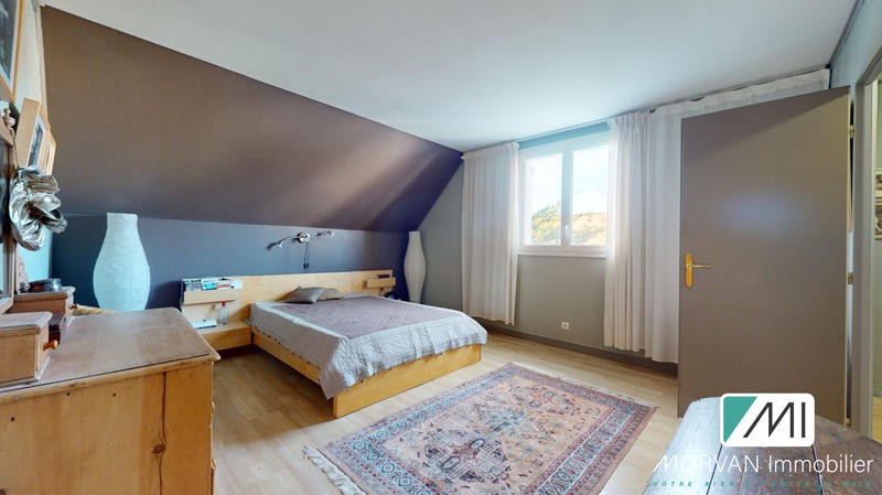 Maison - 290 m² - 11 pièces