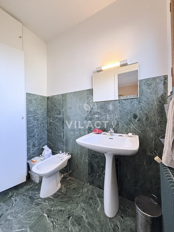 Maison - 200 m² - 7 pièces