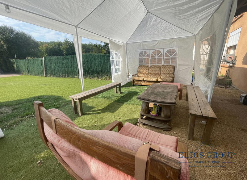 Maison - 204 m² - 9 pièces