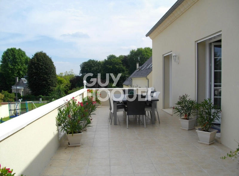 Maison - 178 m² - 7 pièces