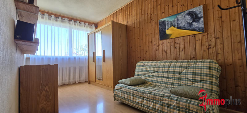 Maison - 99 m² - 6 pièces