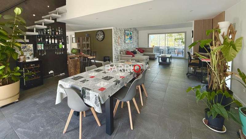 Villa - 123 m² - 4 pièces