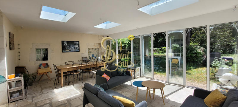 Maison - 300 m² - 7 pièces